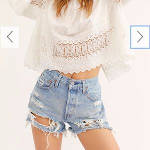 Levi’s Cut off denim shorts